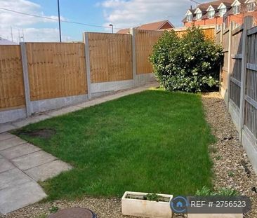 3 bedroom semi-detached house to rent - Photo 5