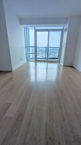 For Lease - 15 Greenview Avenue Unit# 2707, Toronto, Ontario - Photo 2