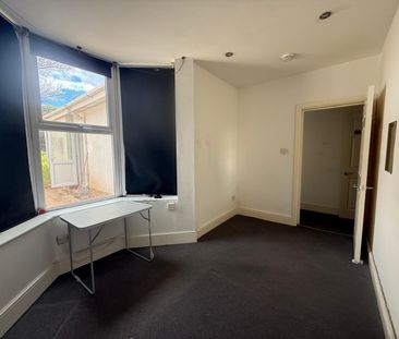 Studio Flat, Stapleton Road, BS5 - Photo 4