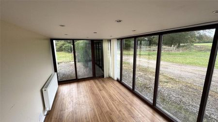 3 bedroom detached house to rent - Photo 3