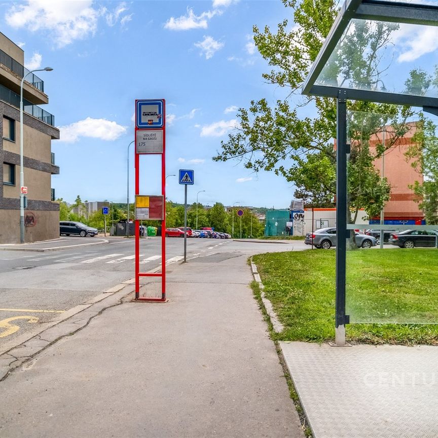 Pronájem bytu 2+kk 54 m² - Photo 1