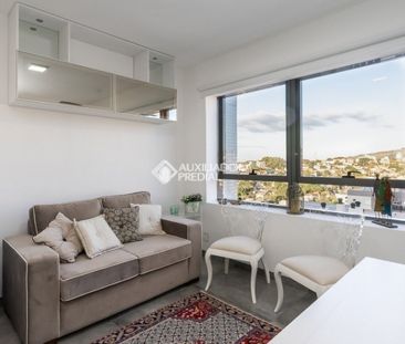 Apartamento com 1 quarto e 38m² para alugar em Chácara Das Pedras, ... - Photo 1