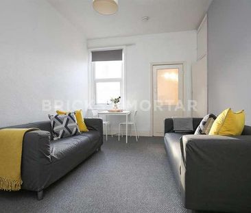 Grosvenor Gardens, Jesmond, Newcastle Upon Tyne, NE2 - Photo 1