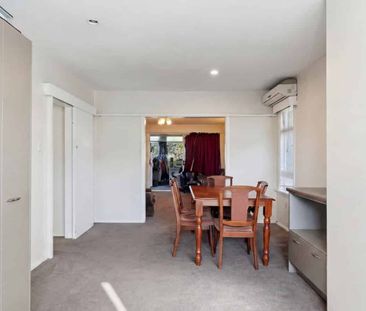 Four bedroom home Riccarton - Photo 2