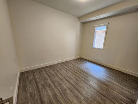 337 Sunnyside Avenue - 103 - Photo 3