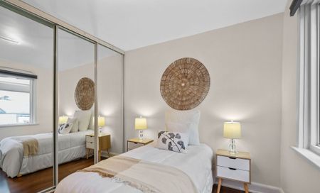 For Lease - 27 Stock Avenue Unit# Upper, Toronto, Ontario - Photo 4