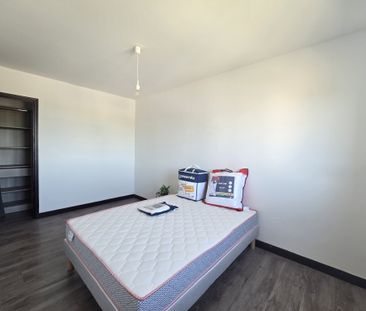 Location Appartement 2 pièces 53m² LA CHAPELLE ST LUC 10600 - Photo 5