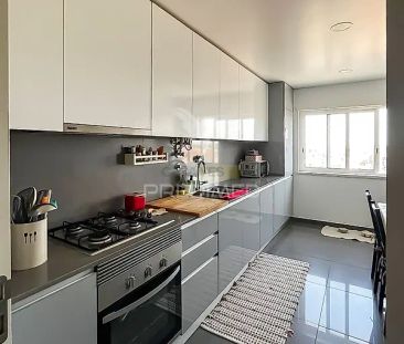 Apartment T2 in Amora, Seixal - Photo 5