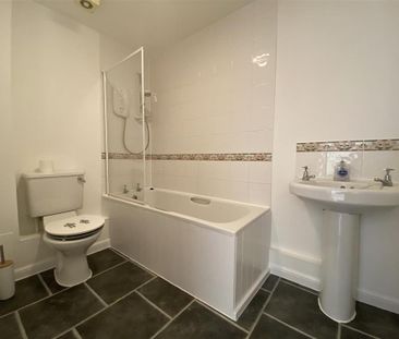 2 bedroom flat to rent - Photo 6