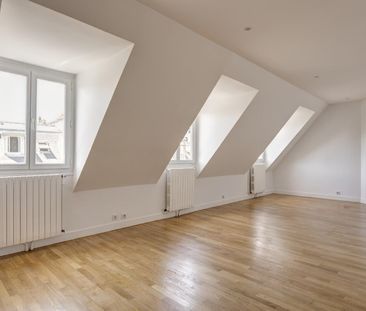 location Appartement T4 DE 110.95m² À PARIS - Photo 6