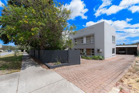 2/718 Canning Highway, Applecross - Photo 4