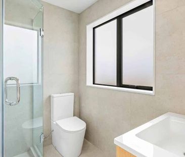 Brand New 3 bedroom Modern House in Massey - Photo 4
