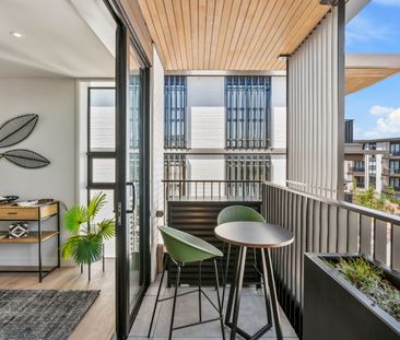 Stylish two- bedroom Long Bay Apartment ! - Photo 3