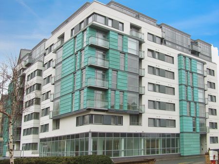 2 bedroom apartment to rent - Photo 3