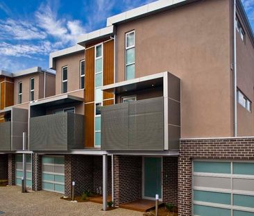 8/138A Hoffmans Road, Essendon VIC 3040 - Photo 4