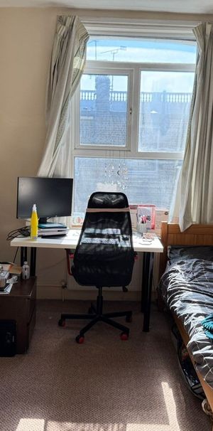 Room in a Shared House, Fairholme Road, W14 - Photo 1
