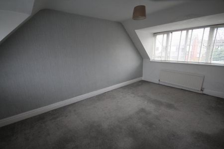2 bedroom semi-detached house to rent - Photo 3