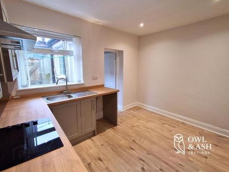 57 Glenvarlock Street, Belfast, BT5 5GS - Photo 4