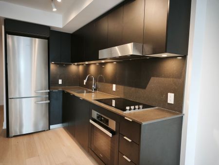 For Lease - 8 Cedarland Drive Unit# 523, Markham, Ontario - Photo 2