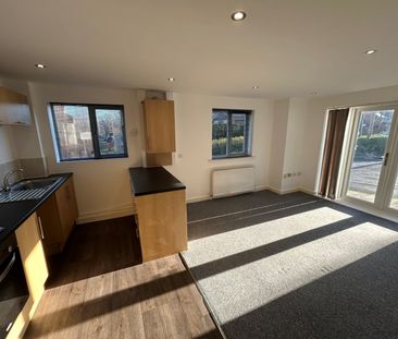 2 bedroom apartment to rent - Photo 3
