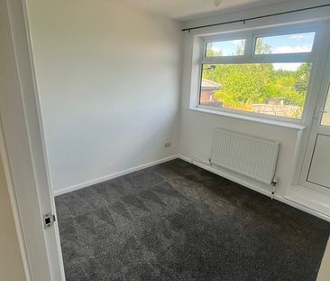 2 Bed Semi-Detached House, Dunmow Court, NG3 - Photo 3