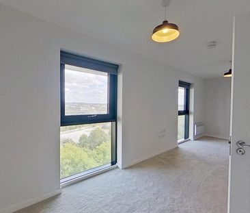 3 bedroom flat to rent - Photo 3