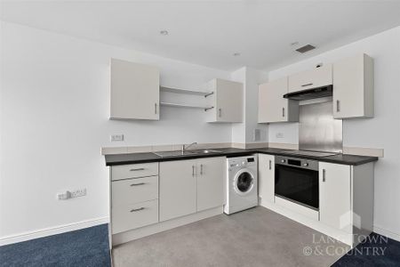 2 bedroom apartment to rent - Photo 5