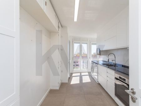 Apartamento T4 em Lisboa - Photo 5