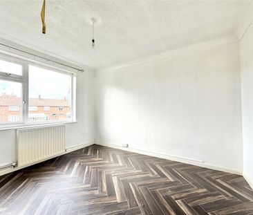 2 bedroom maisonette to rent - Photo 4