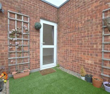 2 Bed Penthouse, Leeds, LS8 - Photo 1