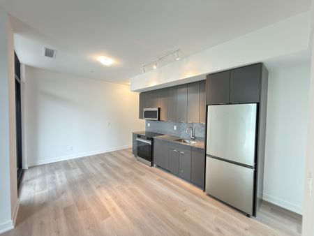For Lease - 2075 Lakeshore Road Unit# 415, Burlington, Ontario - Photo 5