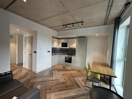 2 bedroom apartment to rent - Photo 5