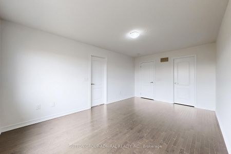 For Lease - 74 Davenfield Circle, Brampton, Ontario - Photo 2