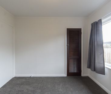 Three Bedroom Home - Photo 6