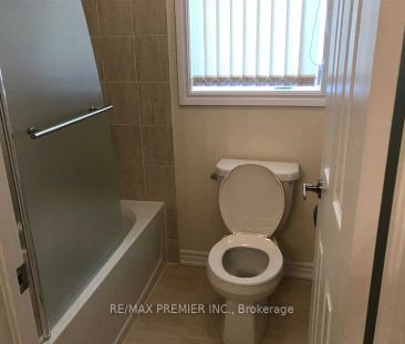 Detached Home For Lease | N9250168 - Photo 1