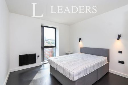 2 bedroom flat to rent - Photo 4