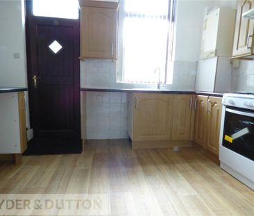 3 bedroom terraced house to rent - Photo 5