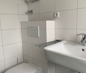 Mietwohnung in Nürnberg - Moderne 3-Zimmer-Wohnung mit Balkon in gr... - Photo 2