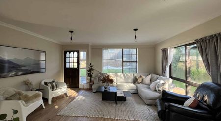 137A Tuhikaramea Road, Dinsdale - Photo 5