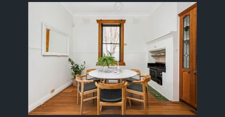 Outstanding inner city retreat in excellent location - Photo 2