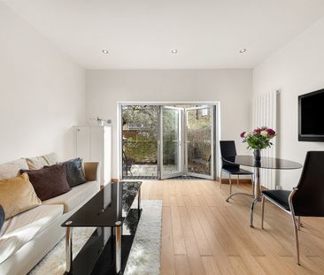 1 Bed Flat, Moore Park Road, SW6 - Photo 4