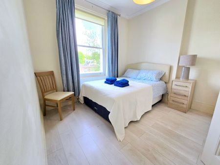 Short & Flexi Stay Bill Inc 3 Bed Holland Road W4 - Photo 3