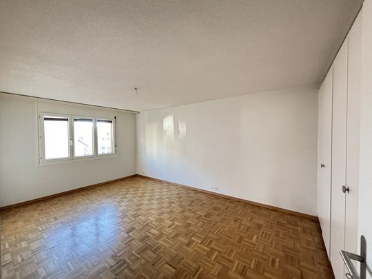 Spacious 3.5-room apartment in Lausanne, near Sauvabelin Park - Photo 1