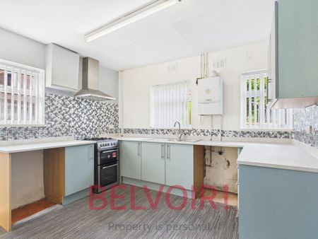 3 bedroom semi-detached house to rent - Photo 5