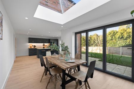 5 bedroom detached house to rent - Photo 5