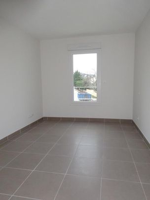 Location Appartement 2 pièces 45m² VILLENEUVE LES AVIGNON 30400 - Photo 1