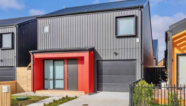 Exceptional 4-Bedroom Family Home for Rent - Photo 1