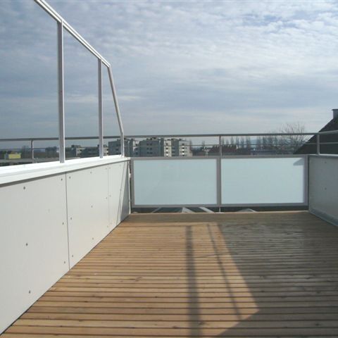 Traumhafte Dachterrassenwohnung in Bahnhofsnähe! - Foto 1