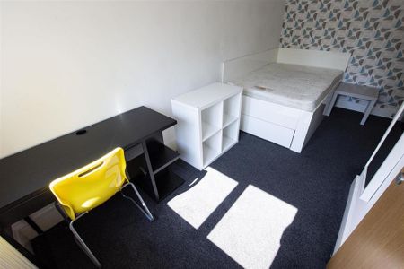 6 bedroom house to rent - Photo 5