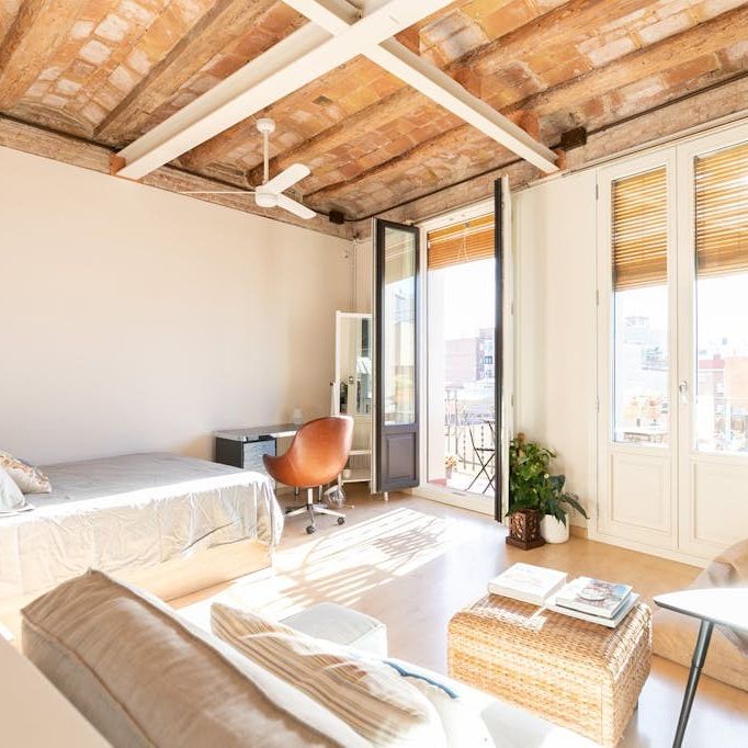 Carrer de Galileu, Barcelona, Catalonia 08014 - Photo 1